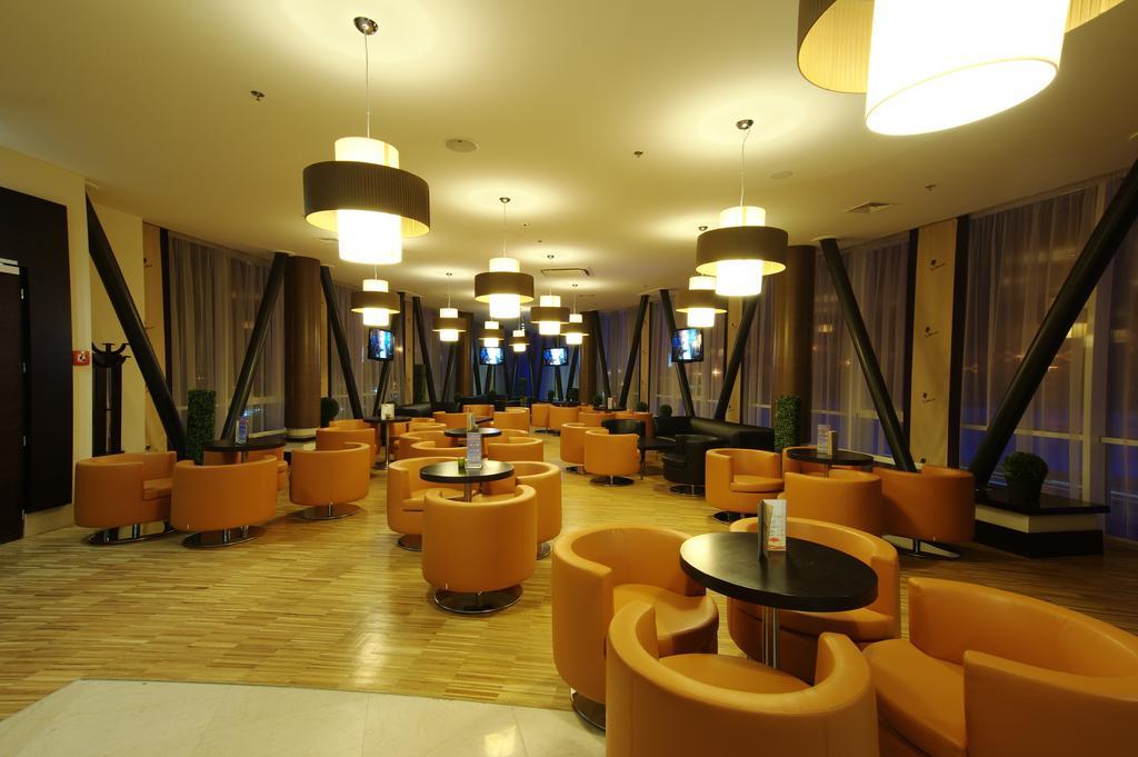 Victoria Hotel Center Donetsk Buitenkant foto